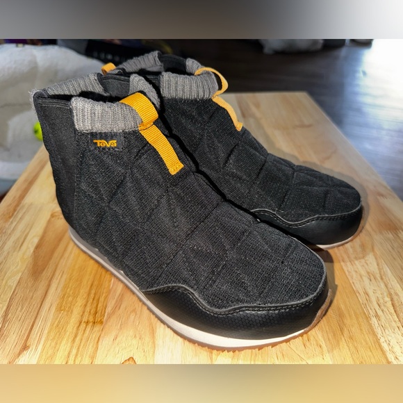 New! Teva Ember Mid Moc Boots – Black/Gray – Size 7 - Picture 5 of 7